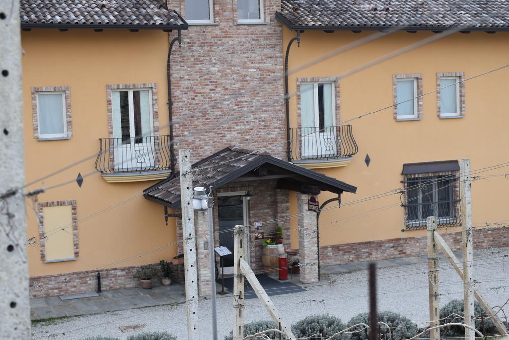 Mongalletto Castellinaldo Exterior photo
