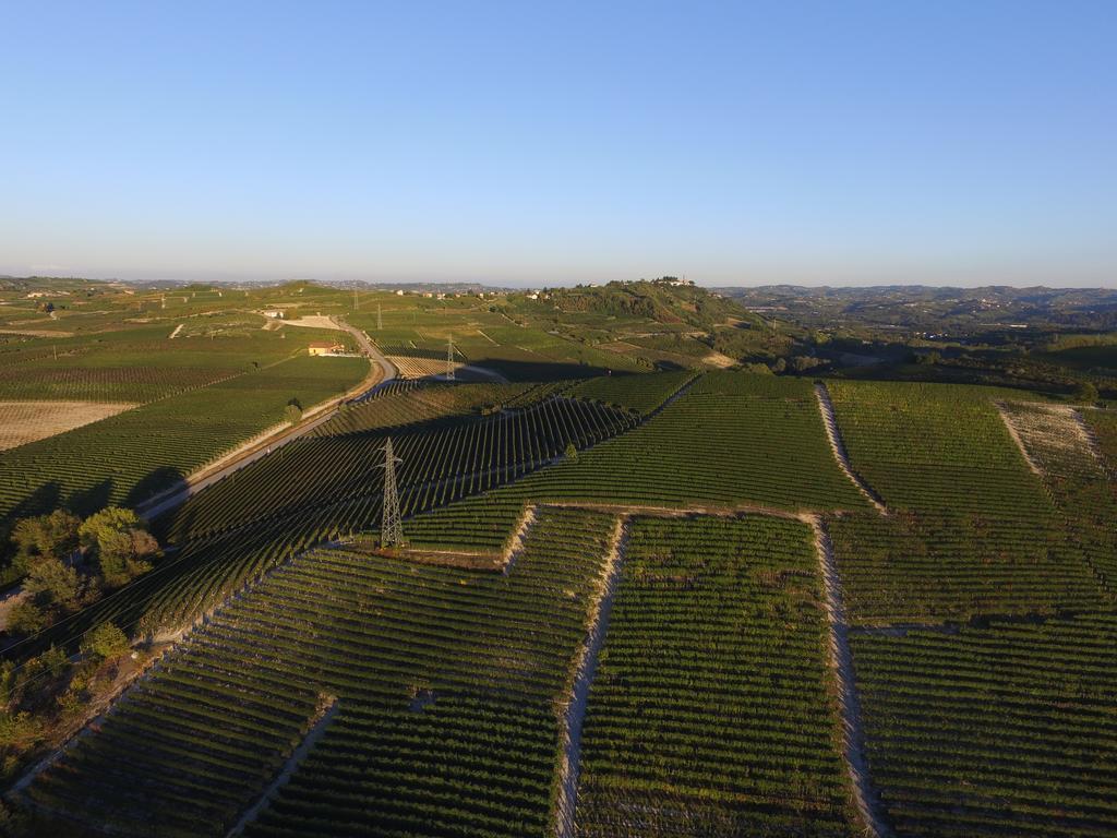 Mongalletto Castellinaldo Exterior photo